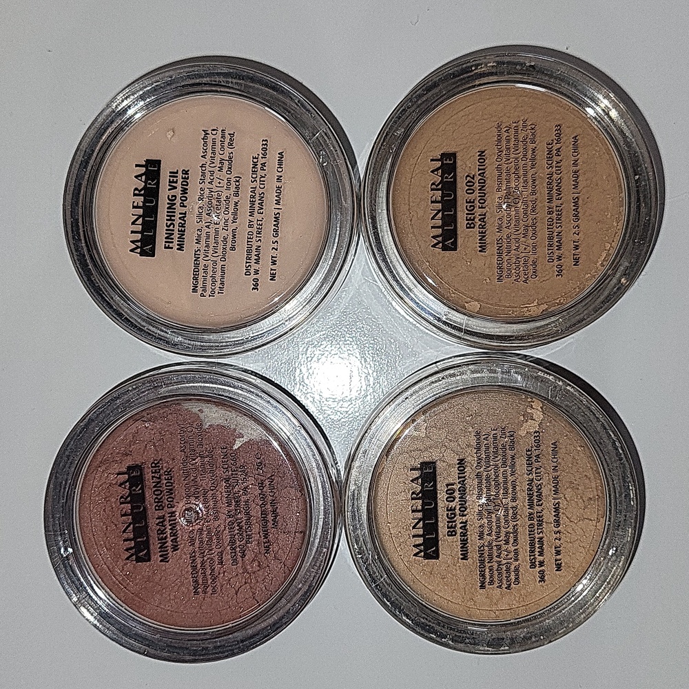NWOT Mineral Allure Makeup